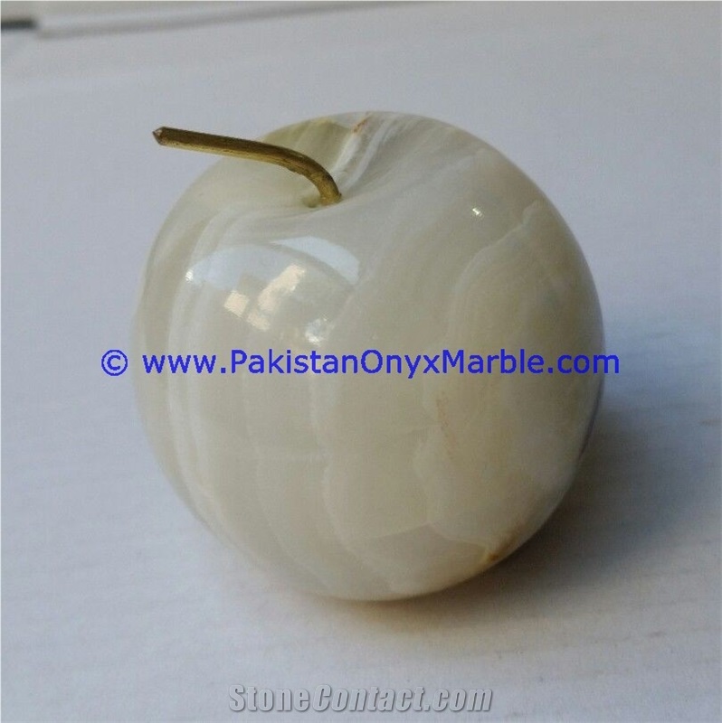 Light Green Onyx Apples with Brass Stem Leaf