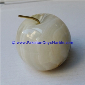 Light Green Onyx Apples with Brass Stem Leaf