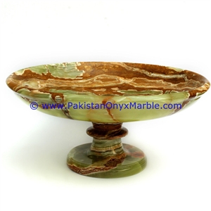 Onyx Pedestal Fruits Bowls