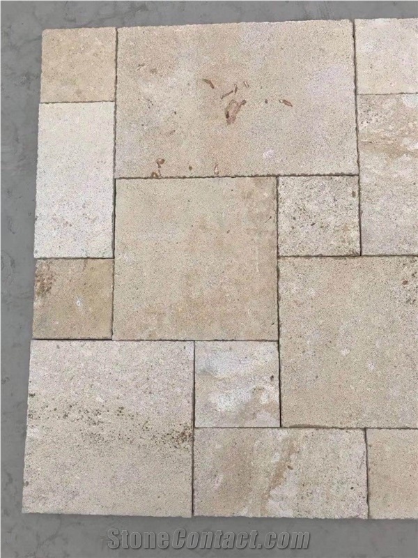 Beige Travertine Villa Pattern Floor Paving