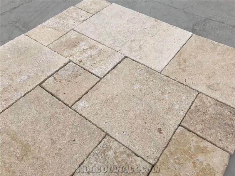 Beige Travertine Villa Pattern Floor Paving