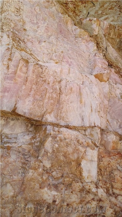Pink Quartz Gemstone