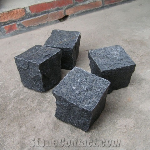 Padang Dark Granite Cubestones for Patio Paving