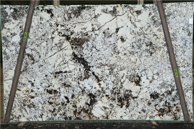 Blanc Du Blanc Granite Slabs
