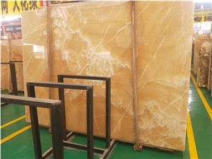 Meshed Honey Onyx Slabs&Tiles for Galaxy Macau
