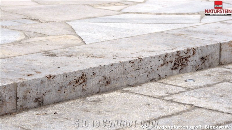 Jura Travertine Garden Steps