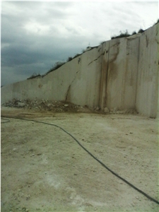 Crema Mantecao Marble Blocks