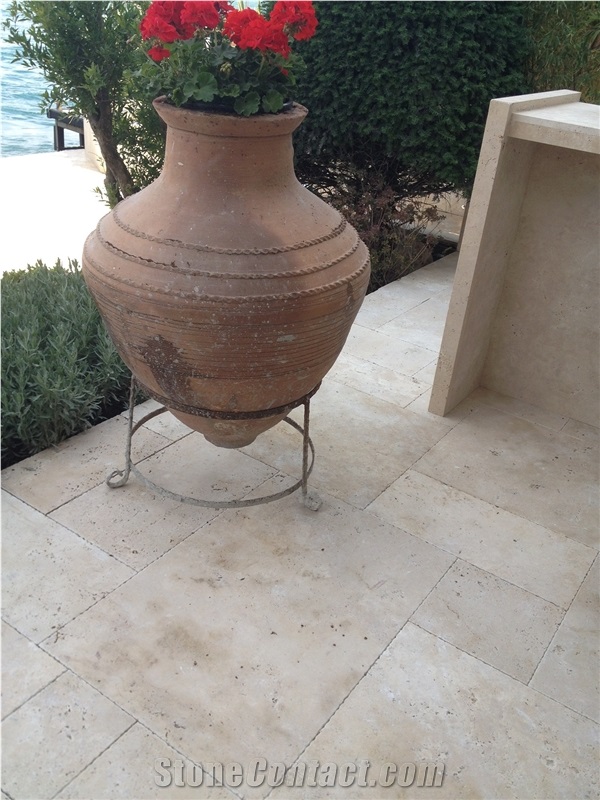 Ivory Travertine Swimming Pool Tiles Non-Slip