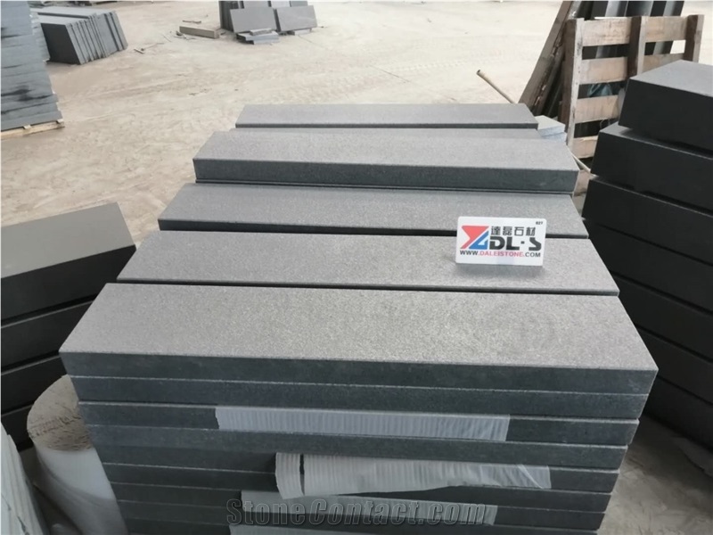 New G648 Black Grey Kersbstone Flamed Curbstone