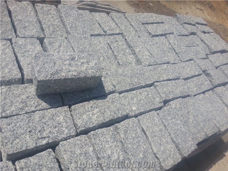 White Grey Granite Cobbles/ Cubes
