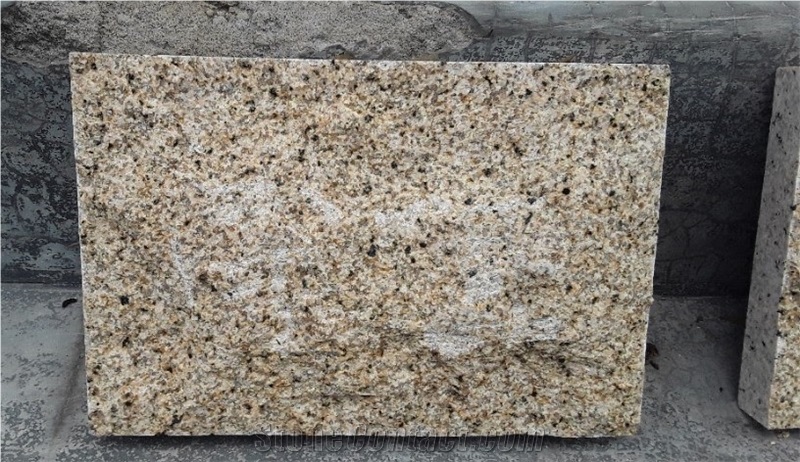 Yellow Granite Mushroom Stone for Garden Walling