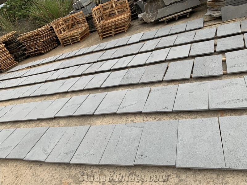 Black Bluestone Grit 400 Paver