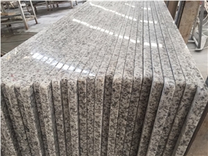 China Cheap Grey Granite Kitchen Countertops