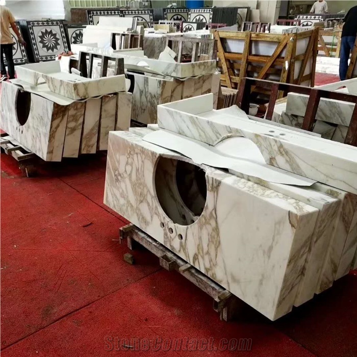 Natural Calacatta Gold Marble Countertops