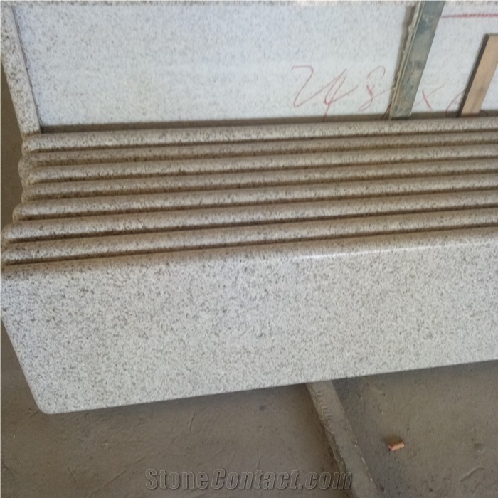 Polished G682 Sesame Granite Counter Tops