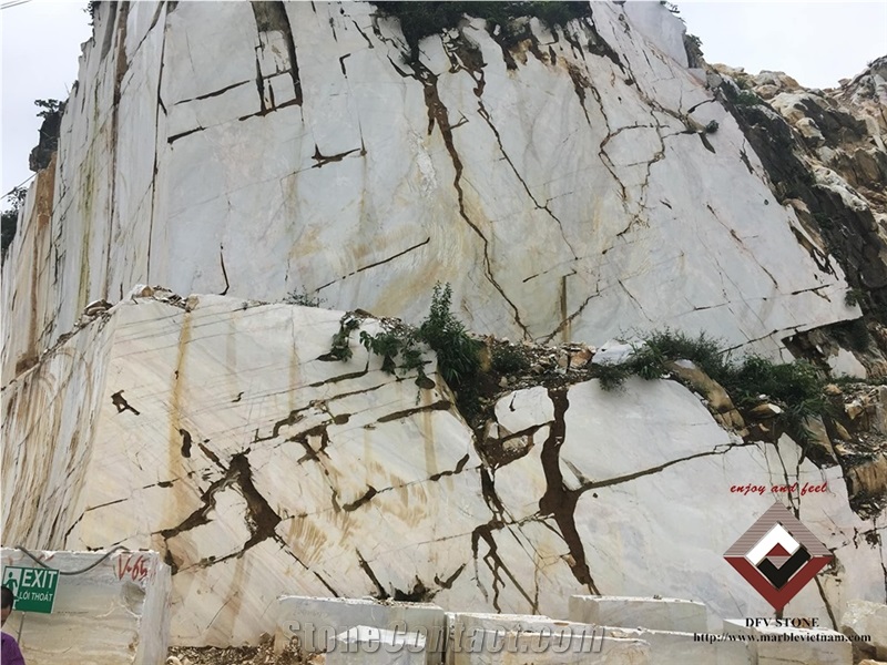 Yen Bai White Marble Block
