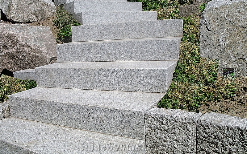 Bergama Grey Granite Kerbstone