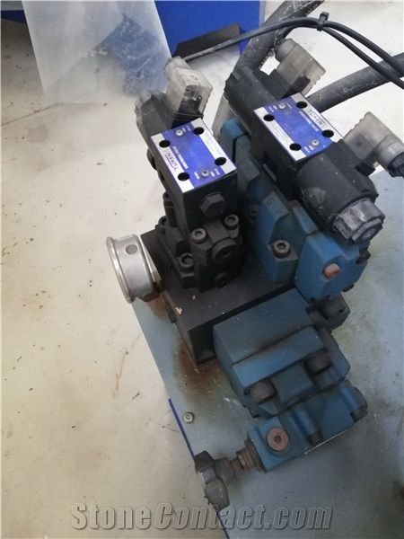 Stone Press Machine