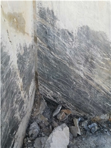 Wavy Black Marble Blocks