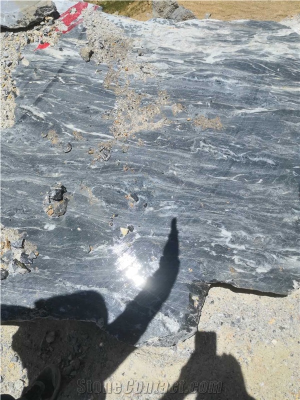 Wavy Black Marble Blocks