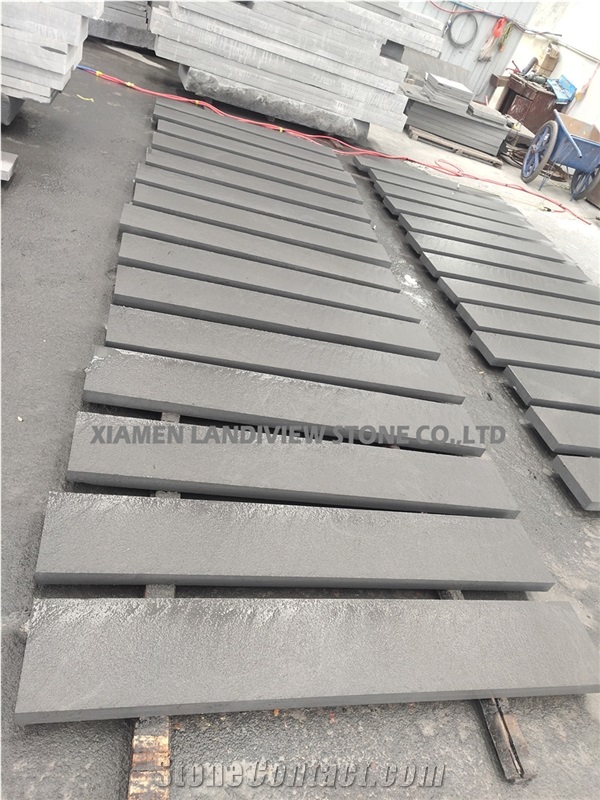 Flamed Black Sandstone Pool Deck Tile