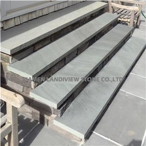 Flamed Dark Grey Sandstone Steps