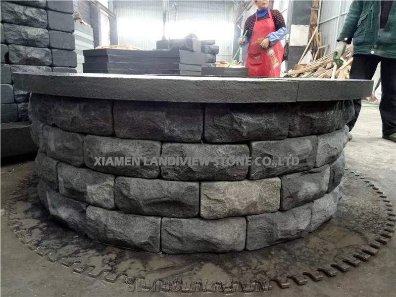 Flamed Dark Grey Sandstone Steps