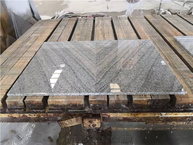 New-China Viscont White Granite Tiles Bianco Sand River Granite Bookmatched