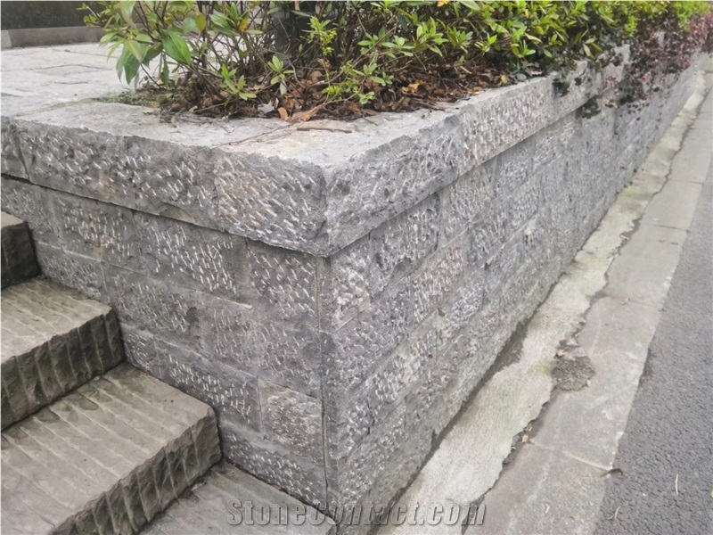 Bluestone Natural Black Basalt Kerbs for Garden