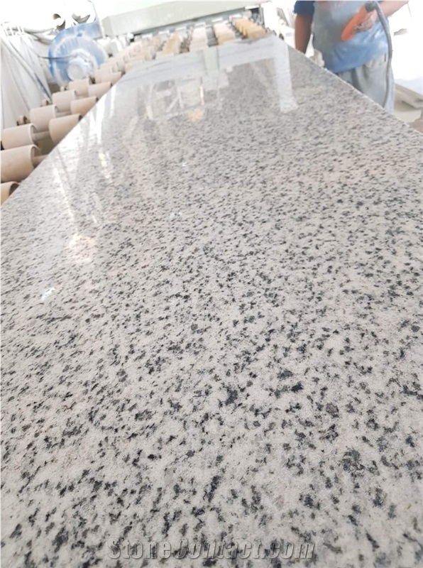Halayeb Granite Tiles & Slabs