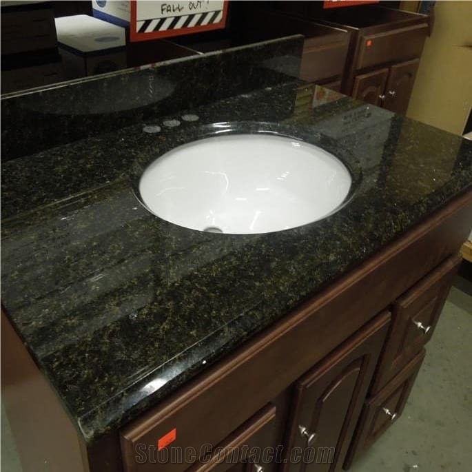 Verde Ubatuba Granite Kitchen Countertop
