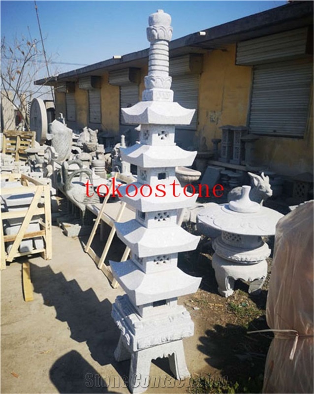 Granite Stone Lantern for Garden