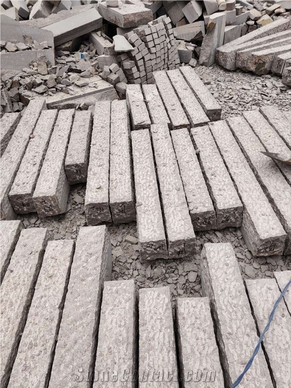 Red Granite Kerbstone V17 for Finland Market