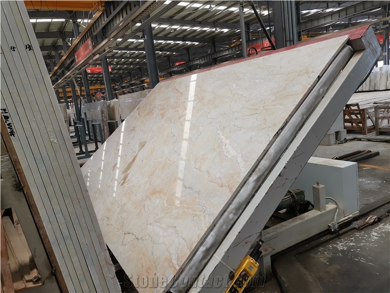 Dolce Vita Quartzite Kitchen Slab