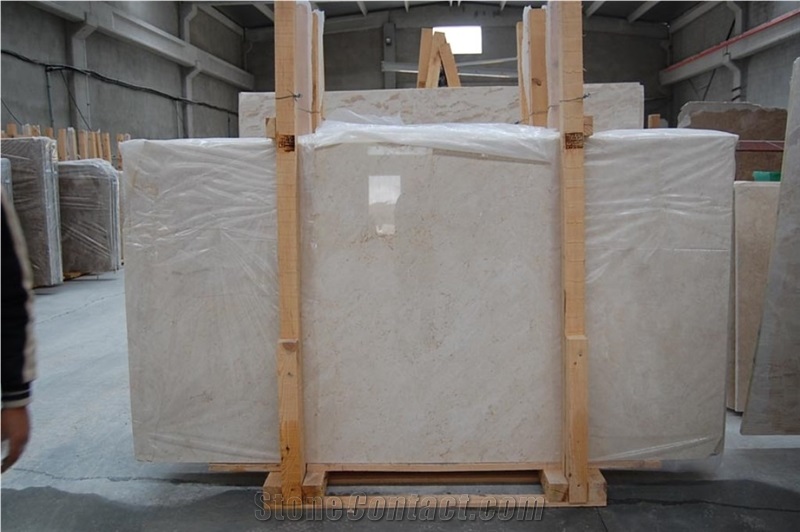 Moonstone Cream