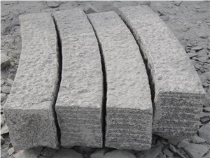 Grey/Red Granite Kerbstone V22/V17/R17