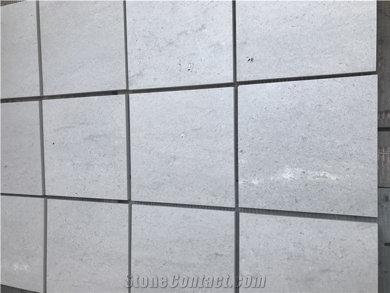 China Polar White Travertine Honed Tiles