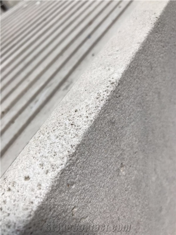 China Polar White Travertine Sandblasted Tiles