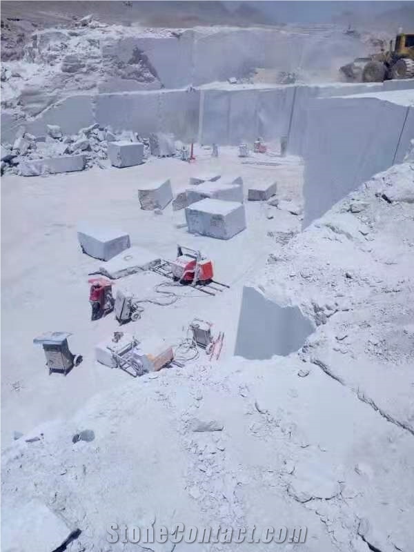 A Quality Pietra Grey Marble Quarry Rough Blocks