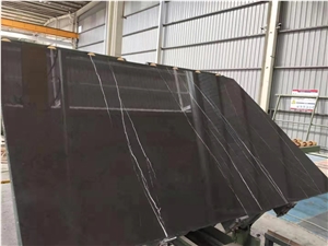 A Quality Pietra Grey Marble Quarry Rough Blocks