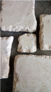 Tumbled Snow White Travertine Cube Stone Floor Set