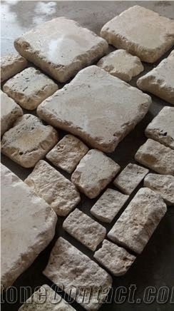 Tumbled Travertine Backsplash Mosaic Pattern Split