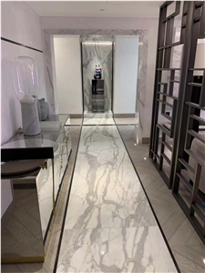 Italian Carrara White Marble Floor Mdallion