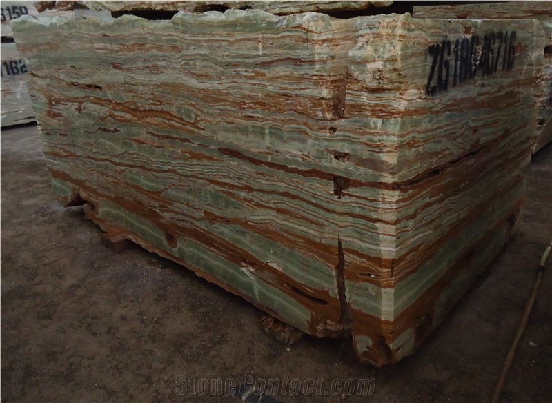 Green Onyx Pakistan Slabs