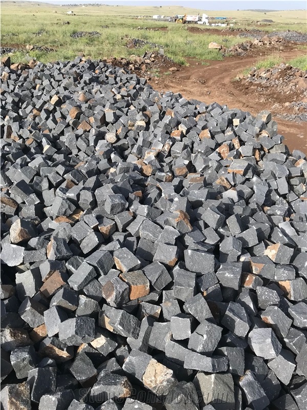 Ergani Basalt Cube Stone, Coble Stone