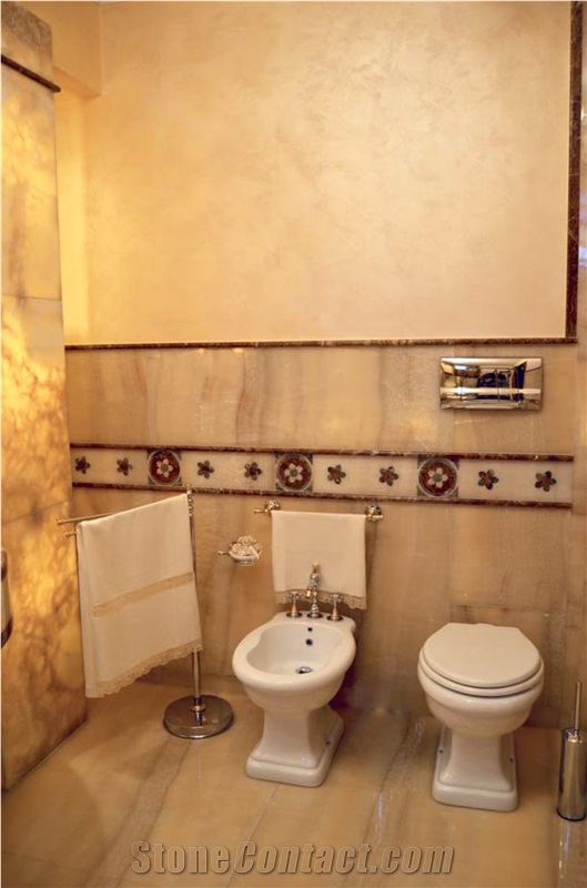 Onice Ambra-Onice Red Vulcano Bathroom Design