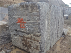 Tan Brown Granite Blocks