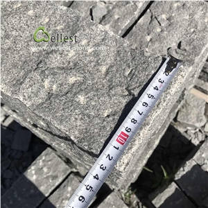 G654 Sesame Black Granite Kerbstone Rough Picked