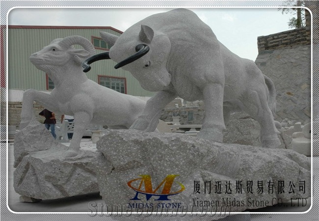 Animal Sculpture/ Lion Sculpture