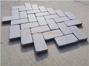 Cobble Stone Natural Split Granite Paver on Mesh